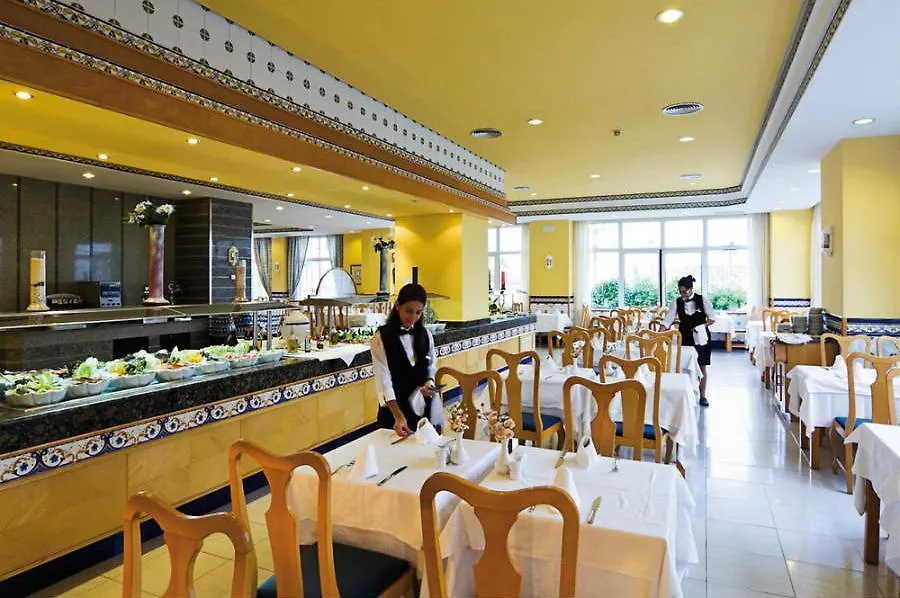 托雷莫利诺斯 Riu Costa Del Sol酒店